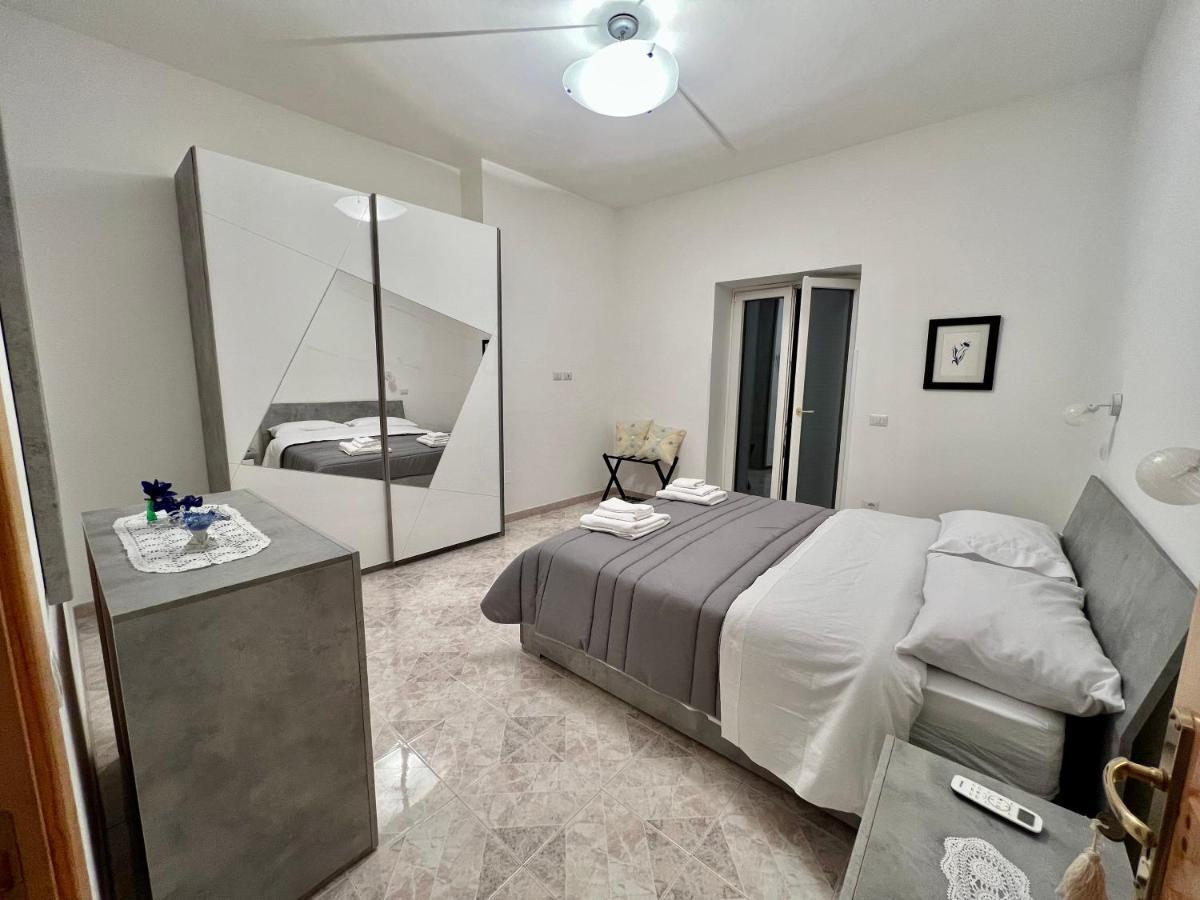 Infinity Experience Casa Vacanza Incantevole Con Terrazzo Scala Εξωτερικό φωτογραφία
