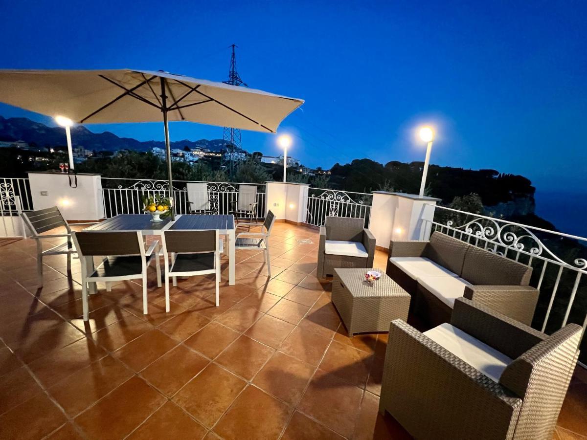 Infinity Experience Casa Vacanza Incantevole Con Terrazzo Scala Εξωτερικό φωτογραφία