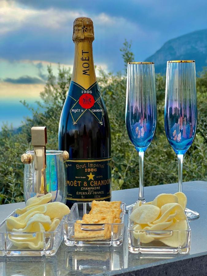 Infinity Experience Casa Vacanza Incantevole Con Terrazzo Scala Εξωτερικό φωτογραφία